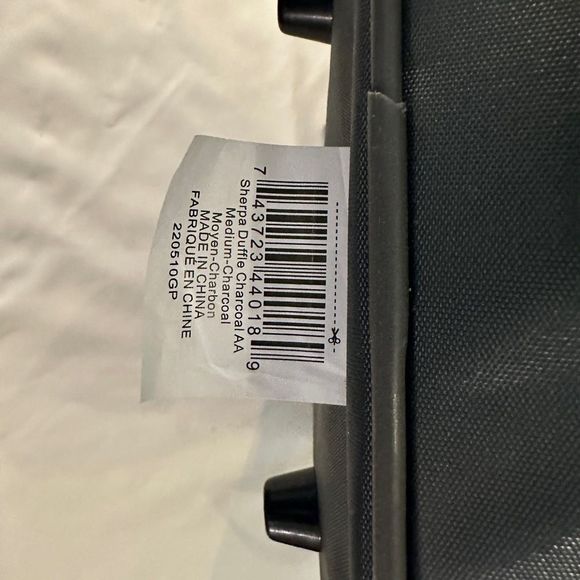 NIB!! Travel Pet Carrier, Airline Approved & Guaranteed On Board - Gray, Medium - Picture 12 of 16